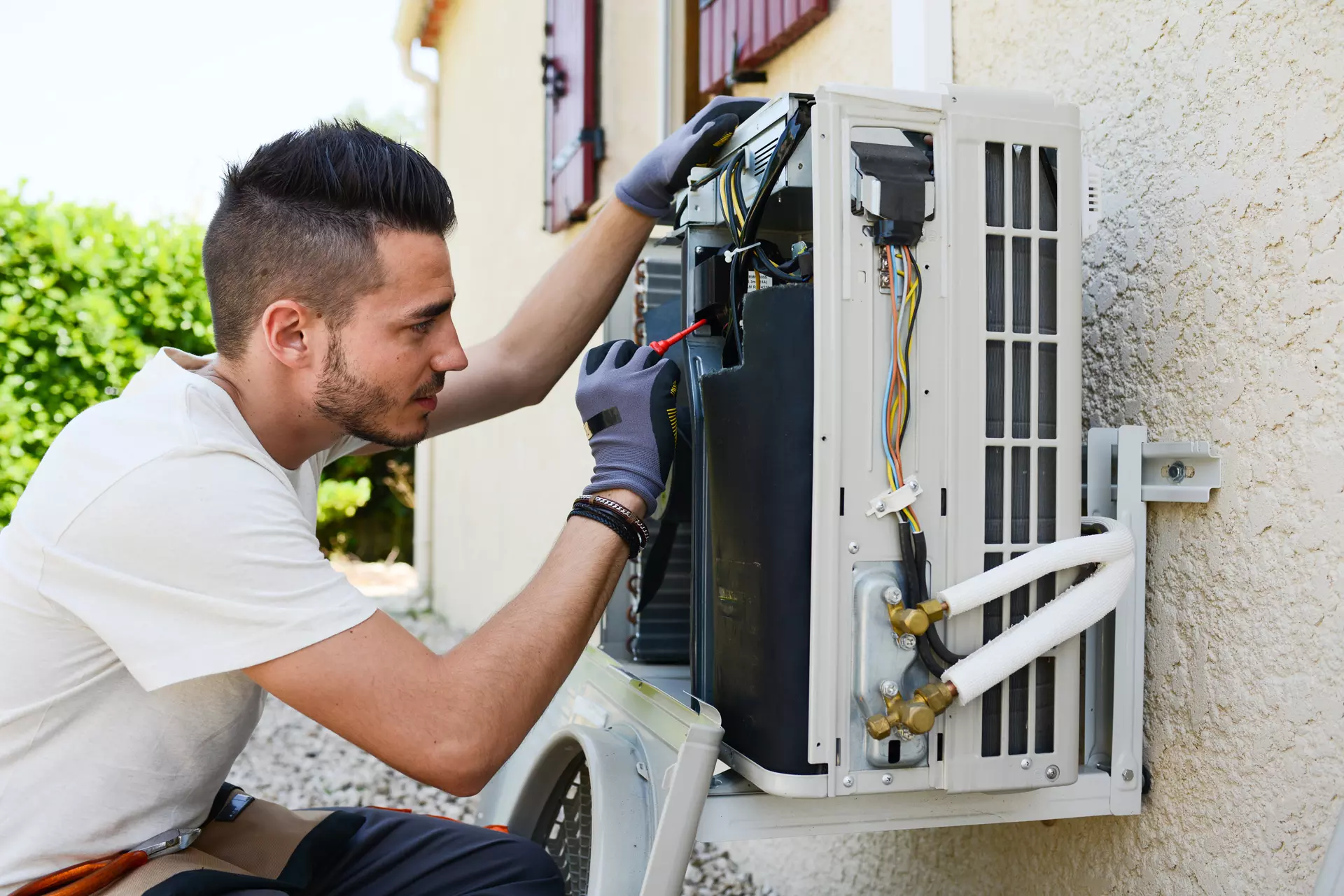 Key Signs That Indicate You Need to Replace Your Old Air Conditioner